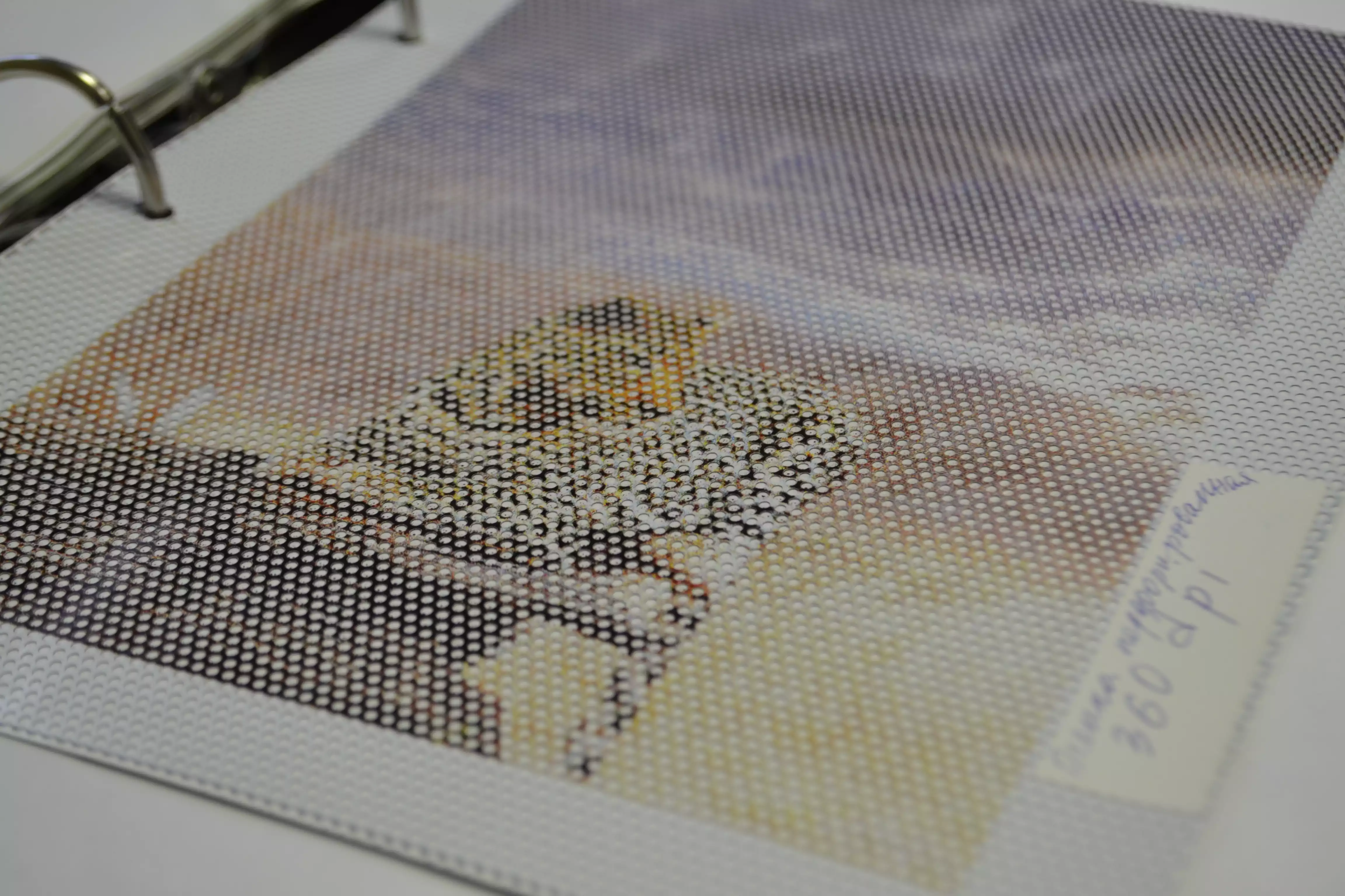 Пленка Orajet 3675E перфорированная